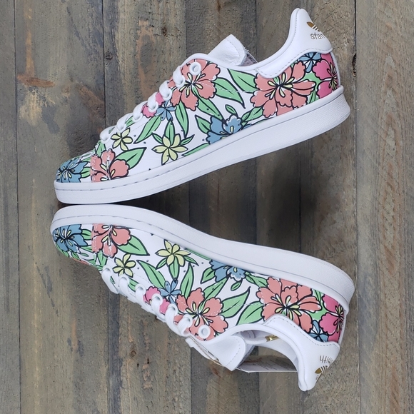 adidas Women's Stan Smith Leather All Over Floral Print Sneakers - Picture 7 of 11